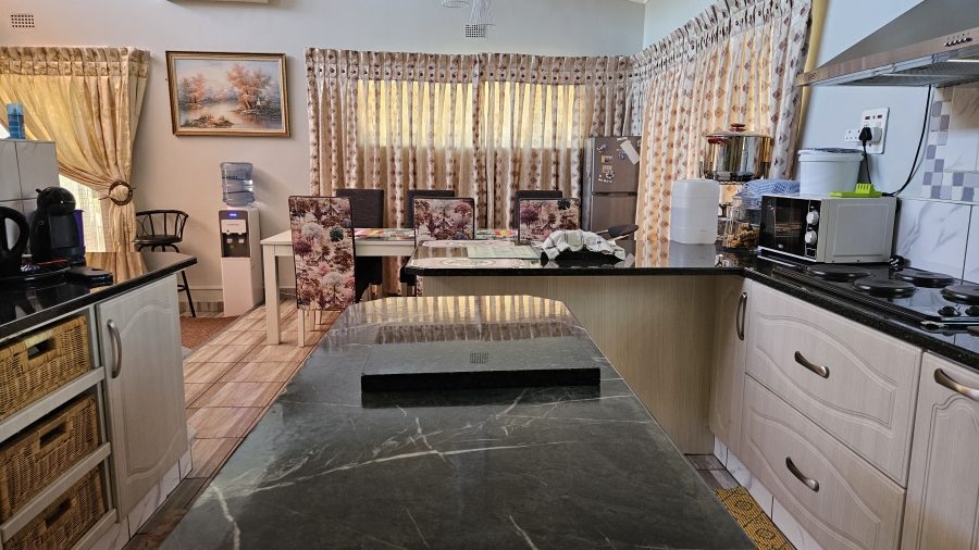 4 Bedroom Property for Sale in Hadison Park Northern Cape